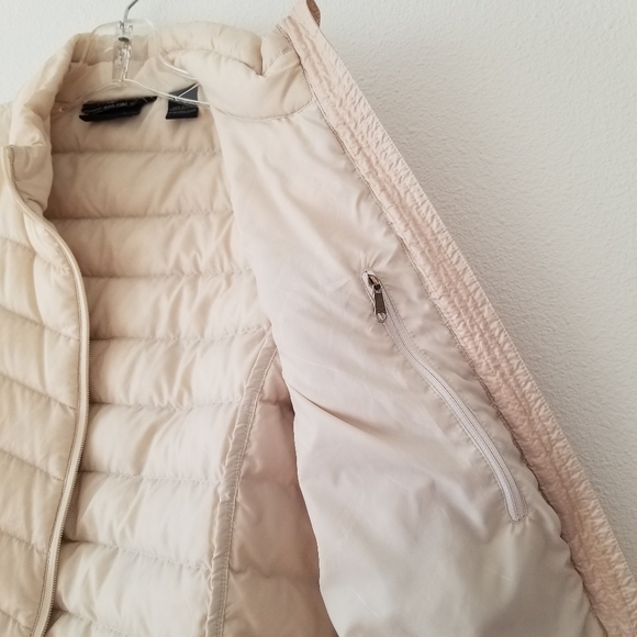 🌸 Marmot Off-White Ivory Pearl 800 Down Fill Vest Jacket Coat Size Medium M - Picture 8 of 15